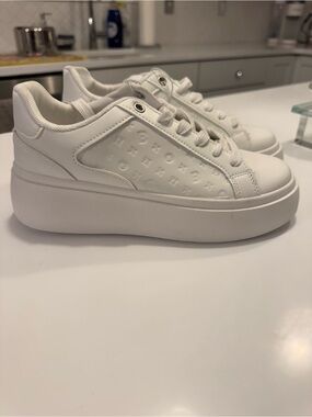 Streetwear Society White Platform Sneakers for Women